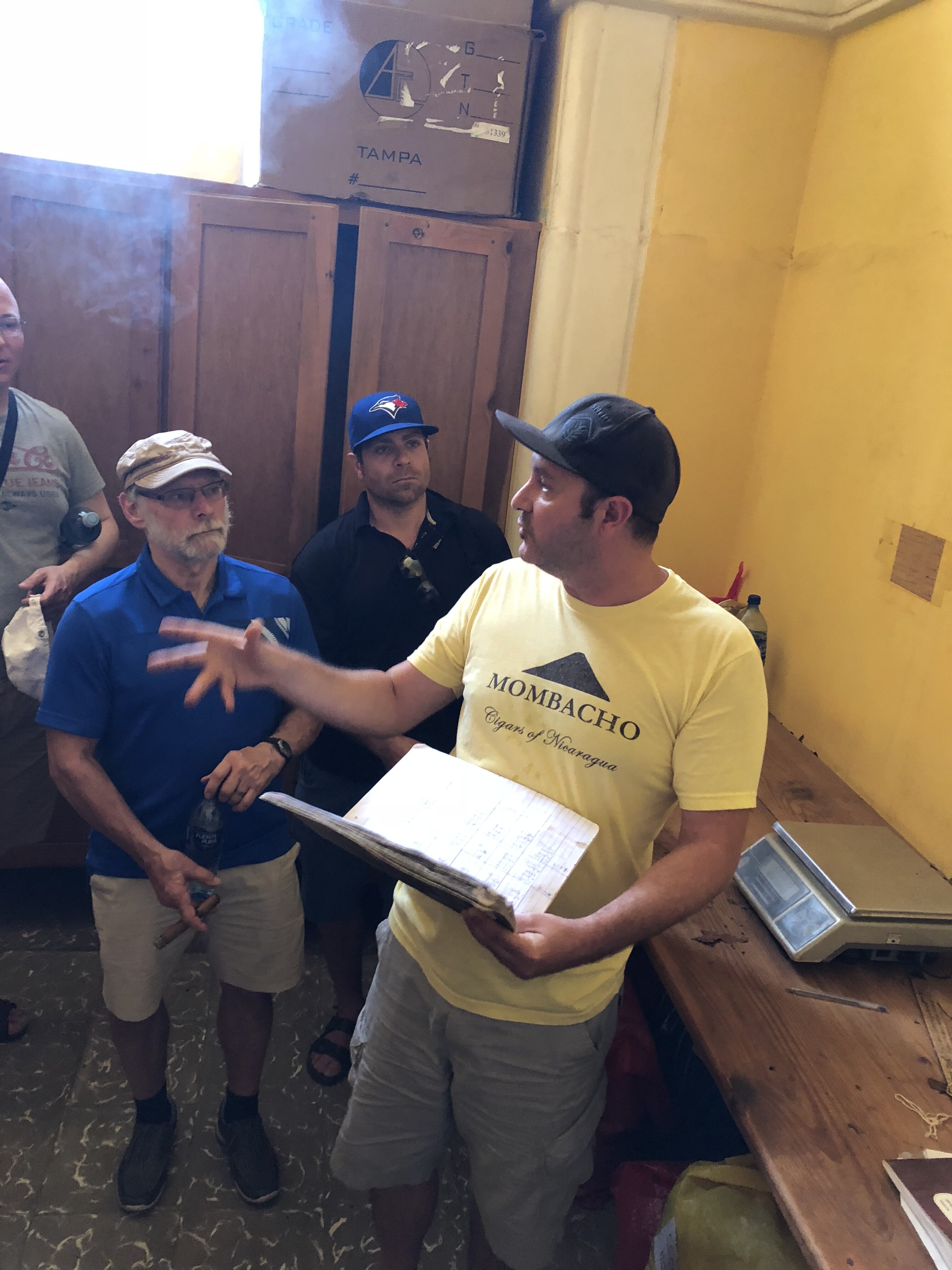 IMG_0413-mombacho-guide-kitchen