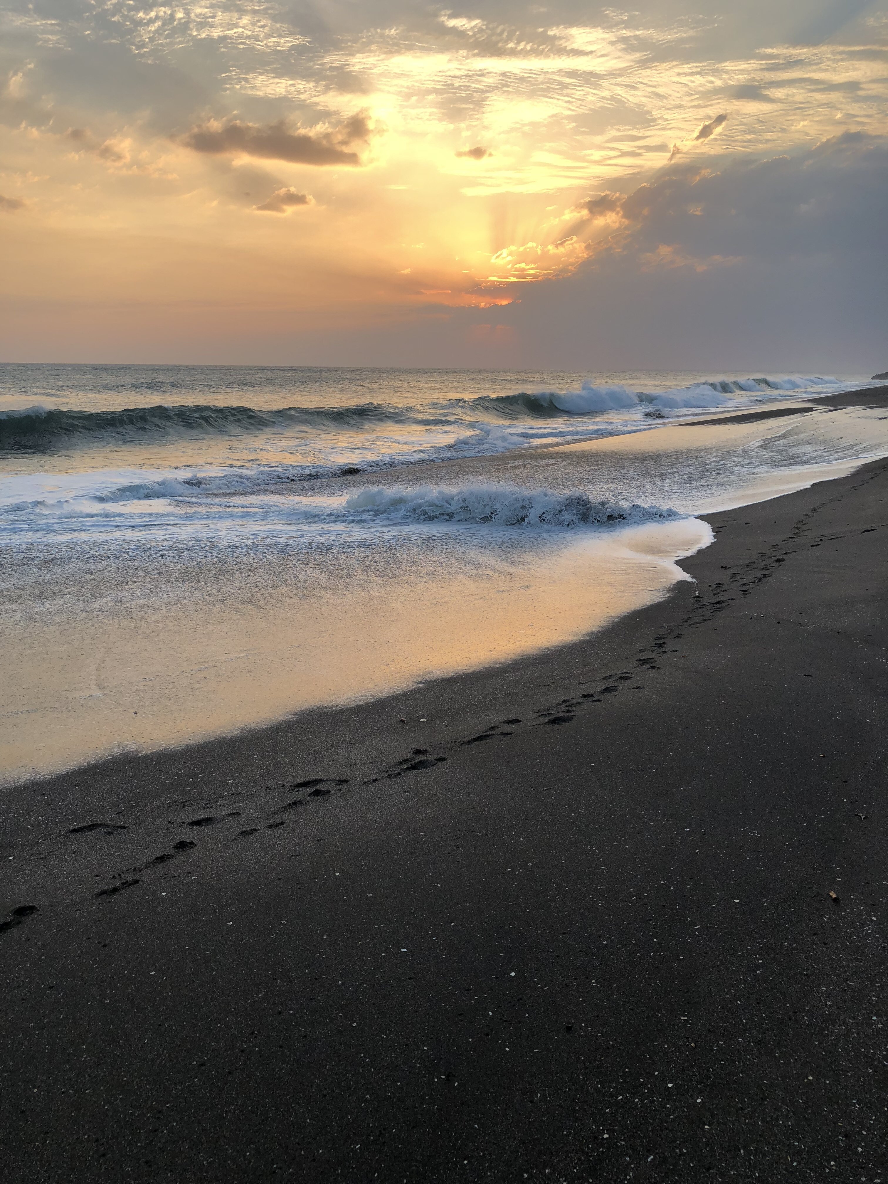 IMG_2247-footprints-beach